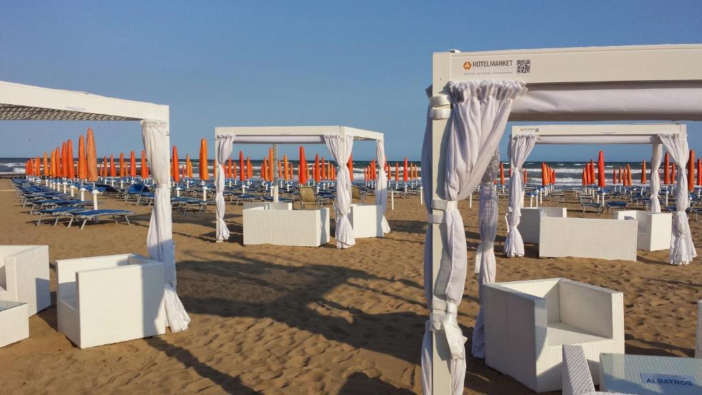 Hotel Serenella Lido di Jesolo Exteriér fotografie