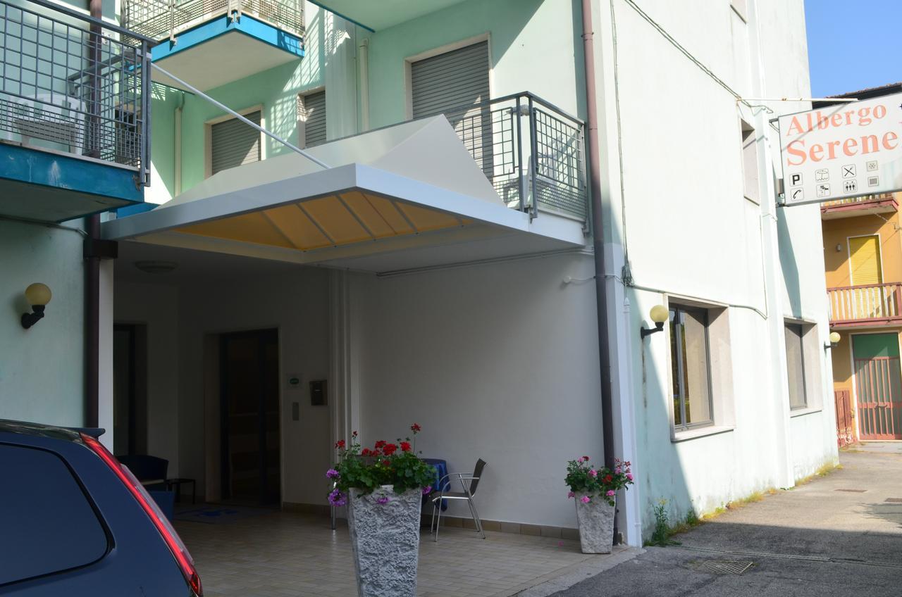 Hotel Serenella Lido di Jesolo Exteriér fotografie