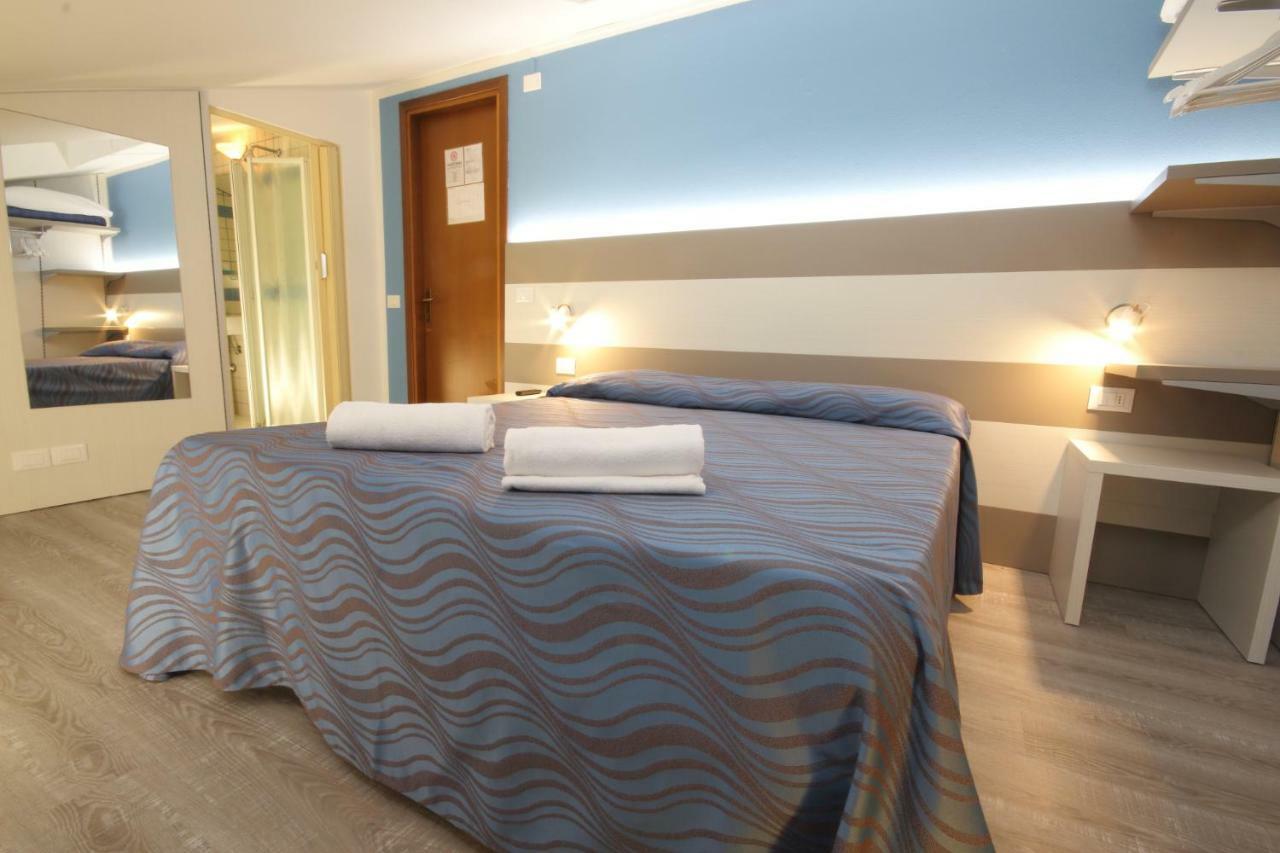 Hotel Serenella Lido di Jesolo Exteriér fotografie